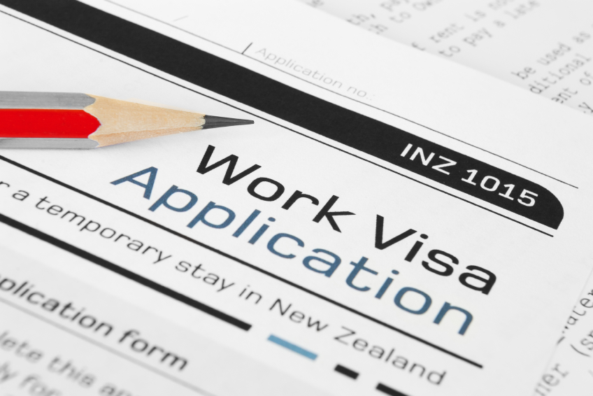 Aplicación a la visa de trabajo. 